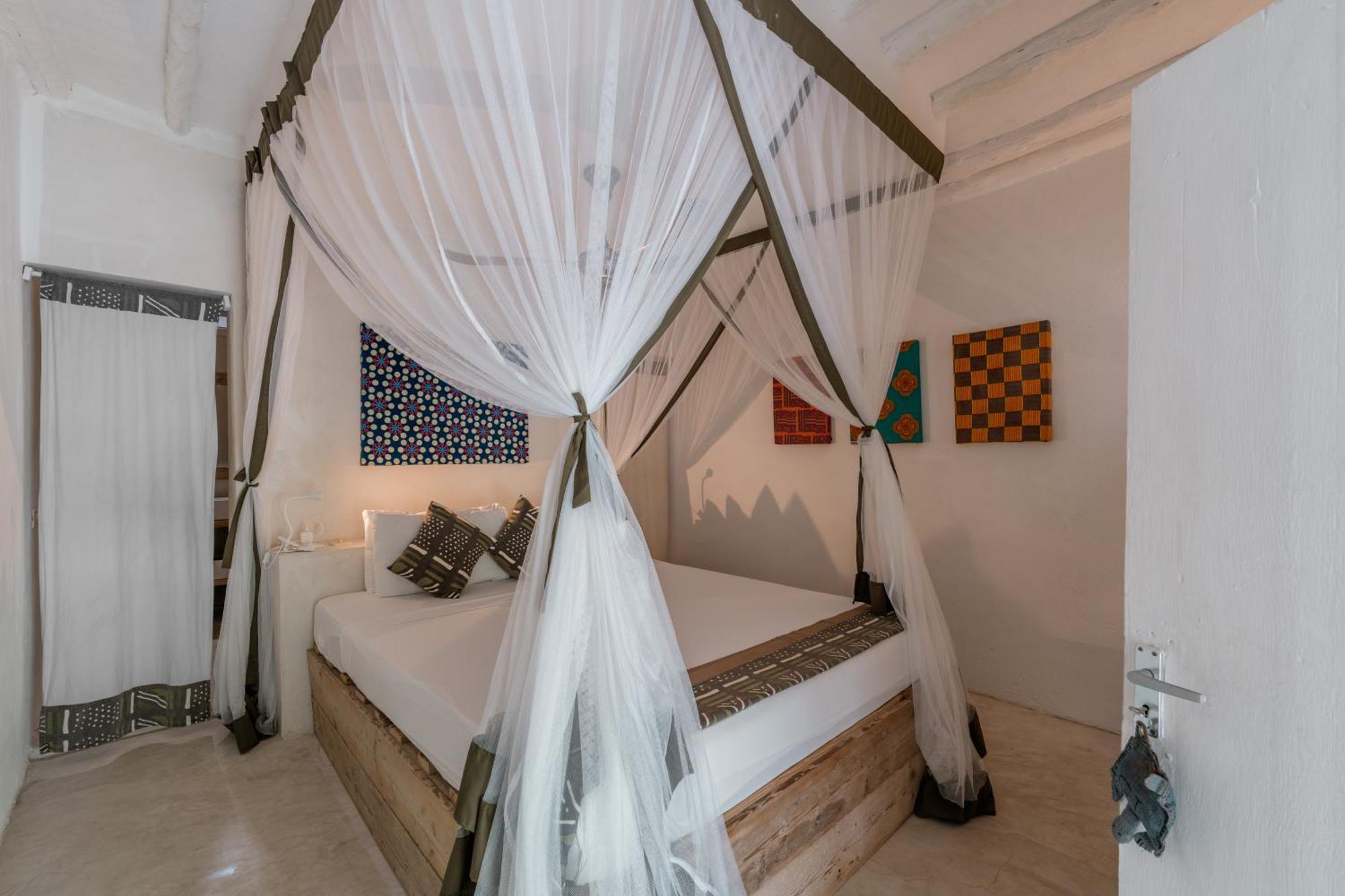 The Loop Beach Resort (Adults Only) 잠비아니 외부 사진