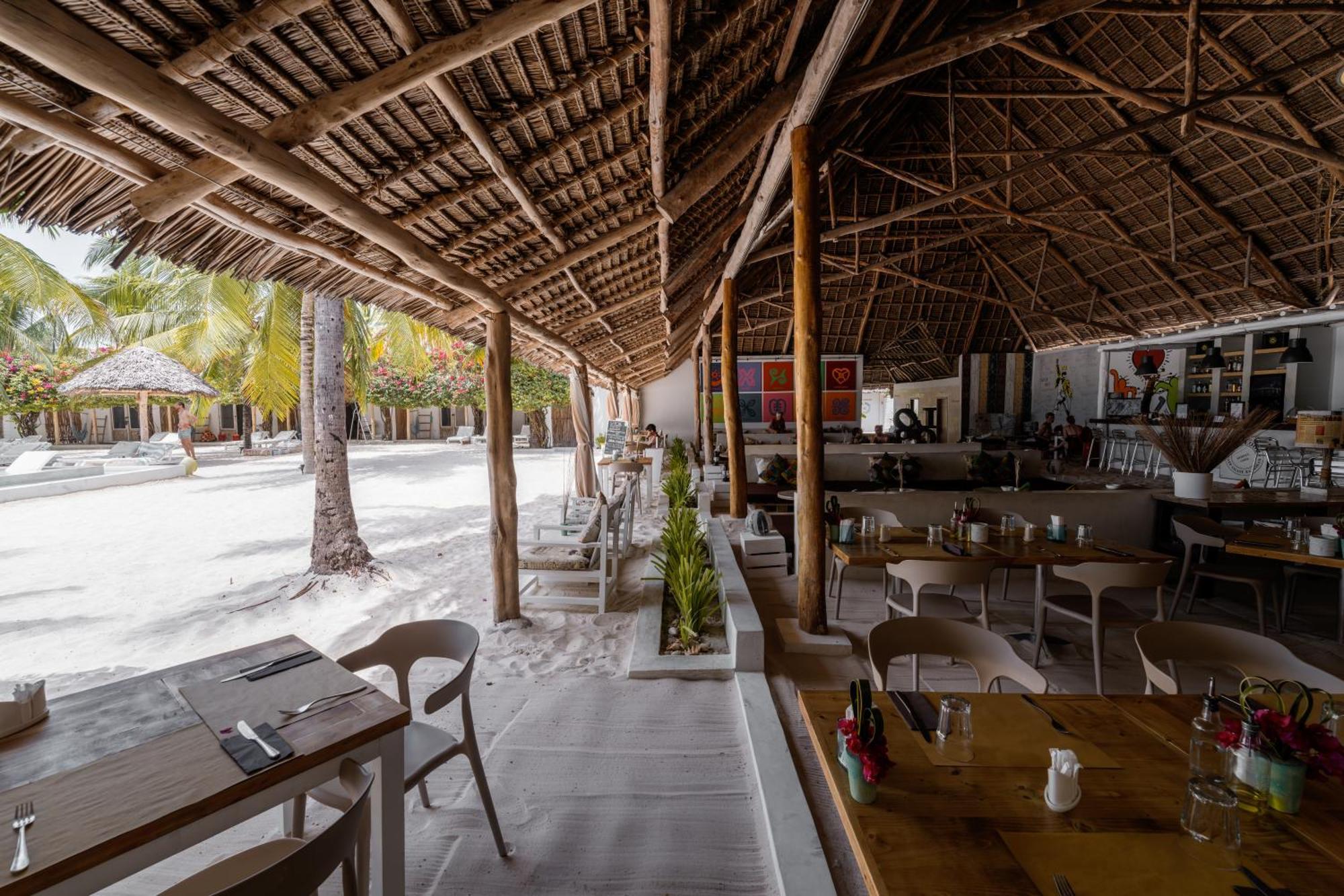 The Loop Beach Resort (Adults Only) 잠비아니 외부 사진