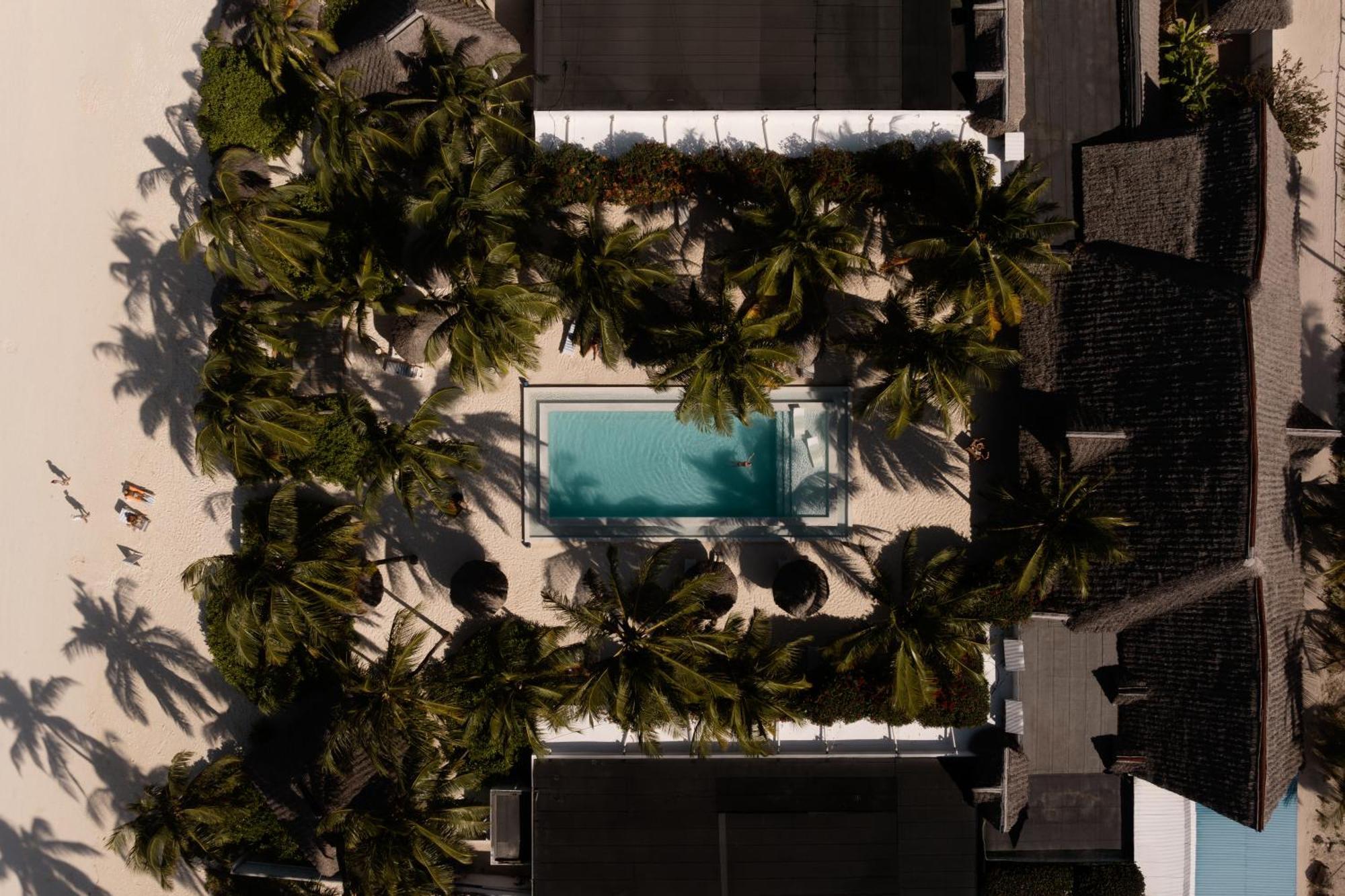 The Loop Beach Resort (Adults Only) 잠비아니 외부 사진